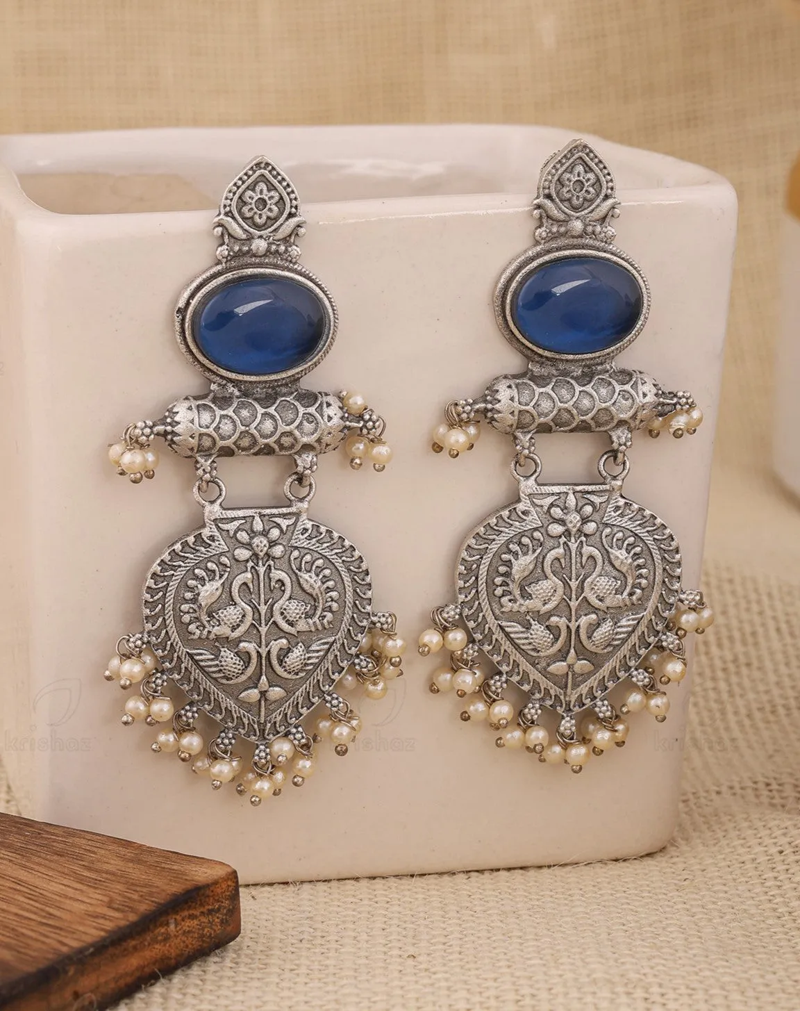 Kadambari Dangler Earrings - wxo