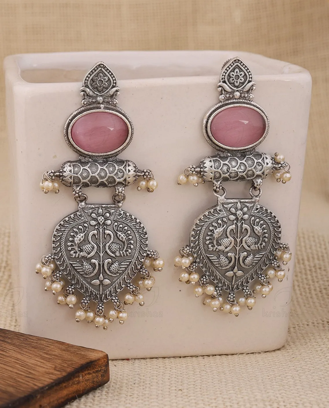 Kadambari Dangler Earrings - wxo